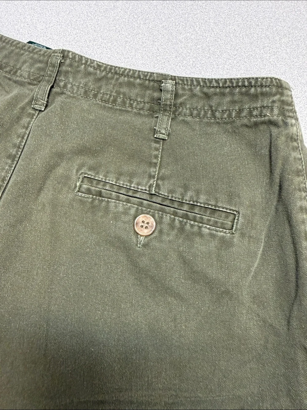 Vintage Y2K‎ Hunt Club Olive Green Pleated Chino Walking Shorts Size 10